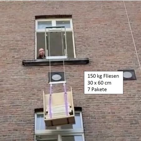 Balcony lift transports 150 kg of tiles